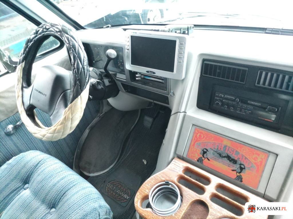 1993 Chevrolet Chevyvan 4D 4WD 5