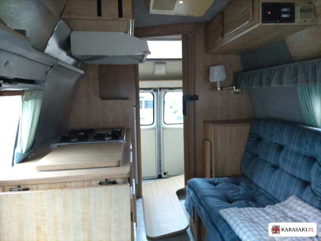 1993 Chevrolet Chevyvan 4D 4WD 6