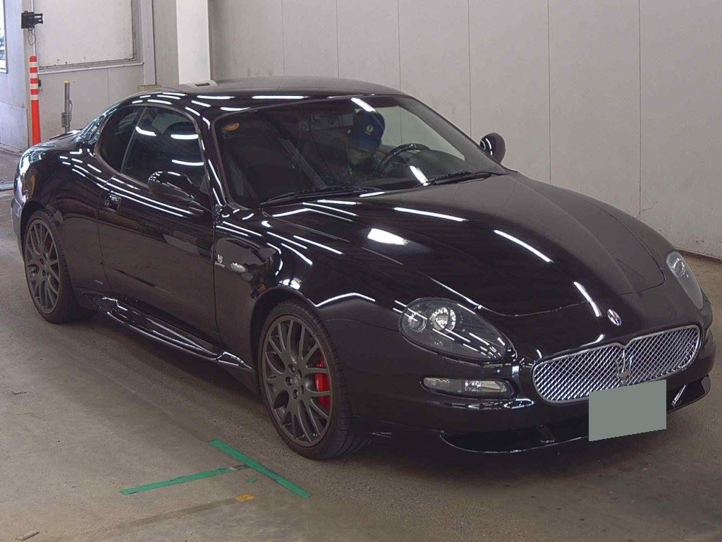 Maserati Gran Sport 2005 z aukcji japońskiej
