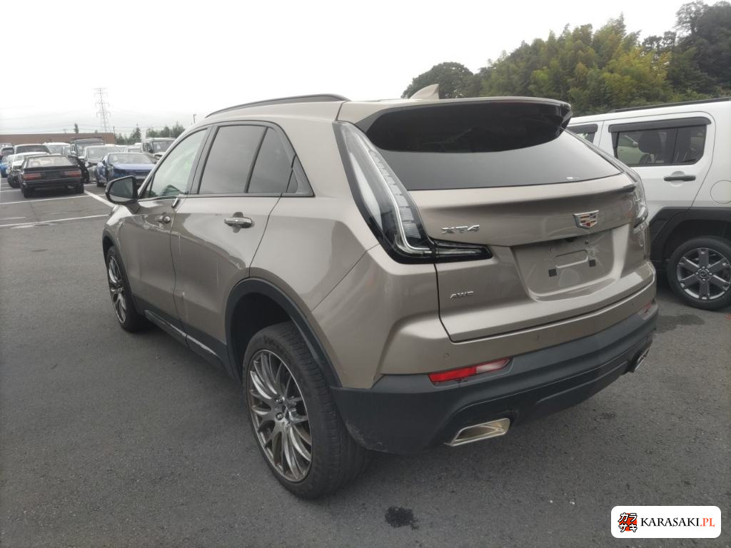 2023 Cadillac XT4 4WD Sport 2