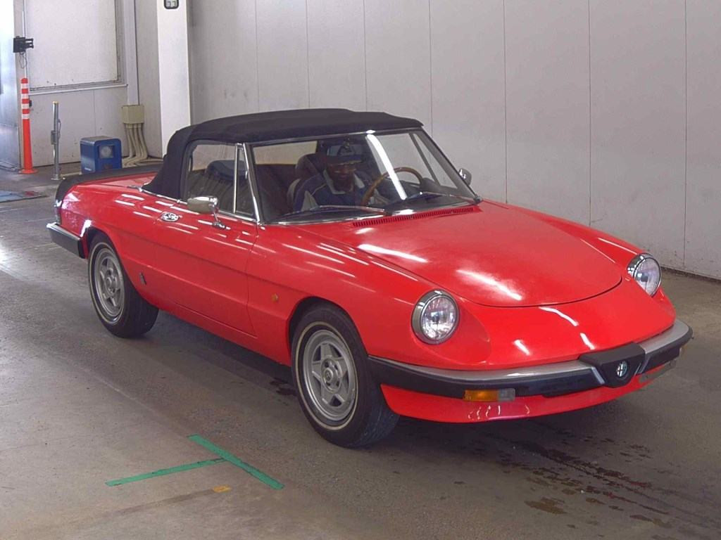 Alfa Romeo Alfa Spider 1998 z aukcji japońskiej
