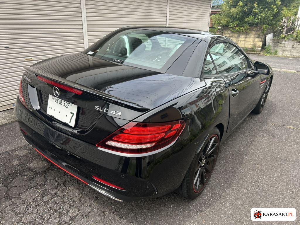 2017 Mercedes-AMG SLC SLC43 Red Art Edition 10