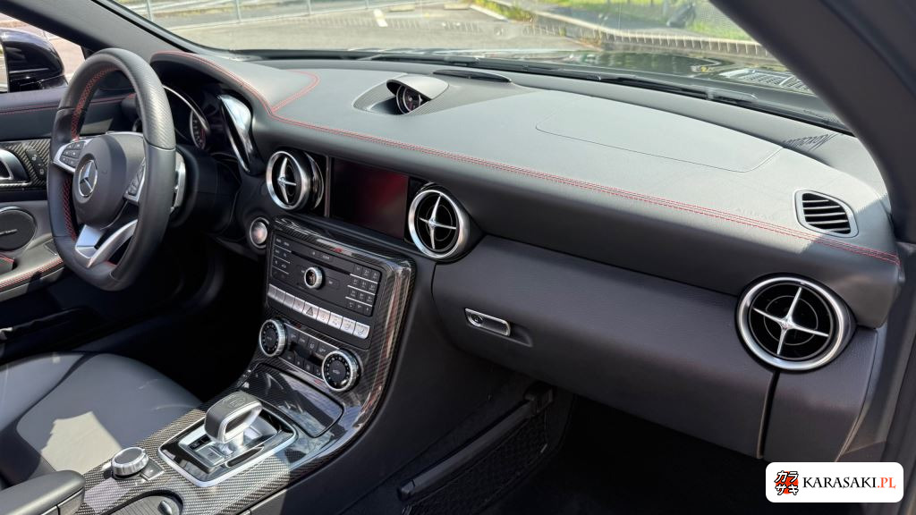 2017 Mercedes-AMG SLC SLC43 Red Art Edition 14