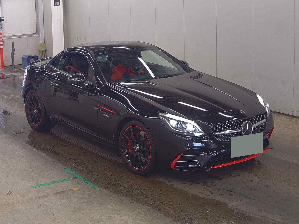 Mercedes-AMG SLC 2017 z aukcji japońskiej