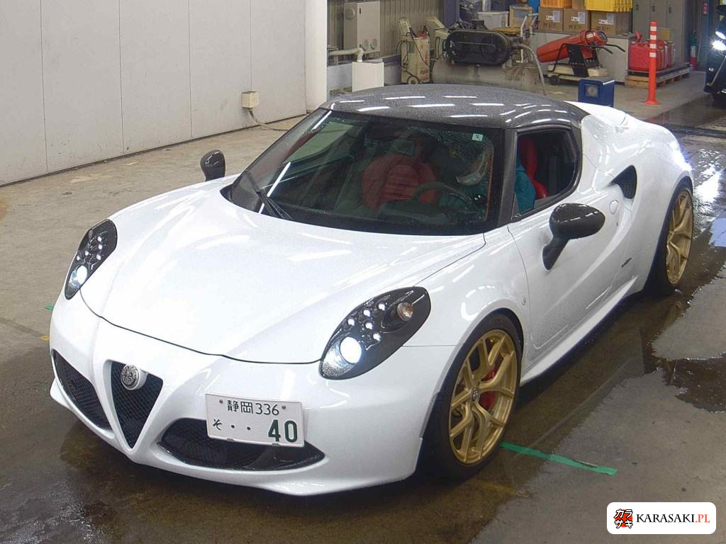 2015 Alfa Romeo 4C Base Grade 3