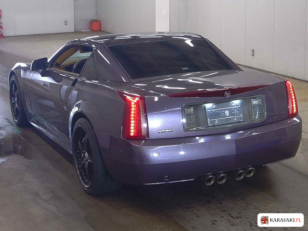 2004 Cadillac XLR Base Grade 2