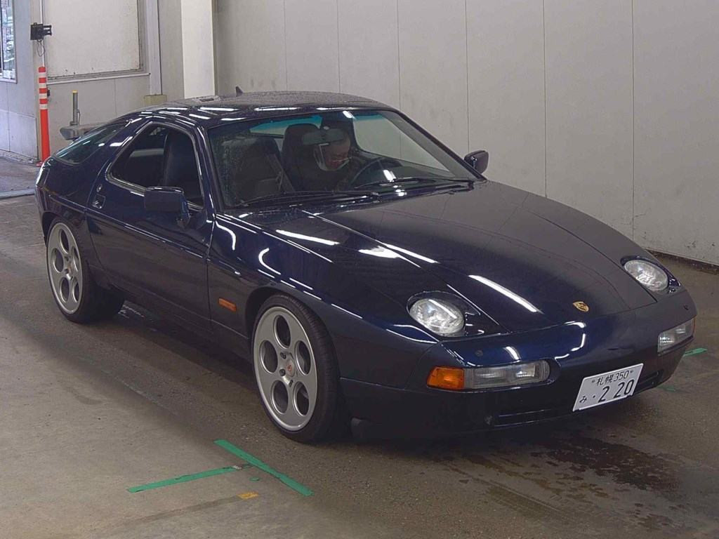 Porsche 928 1990 z aukcji japońskiej