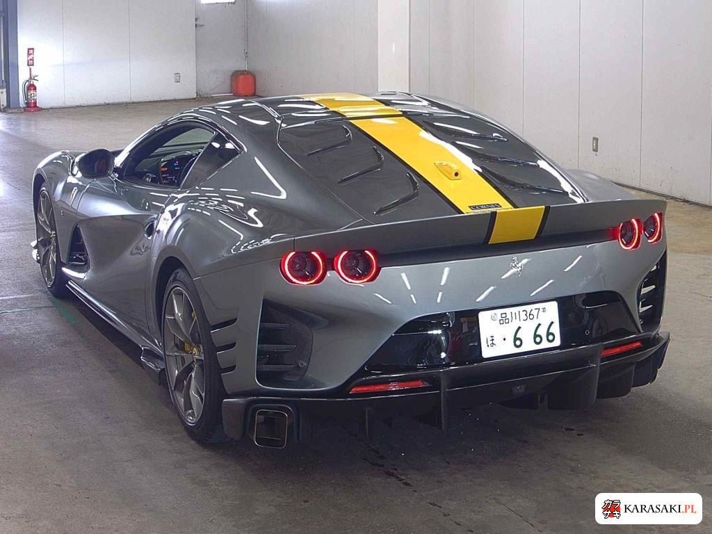 2022 Ferrari 812 Competizione Base Grade 2