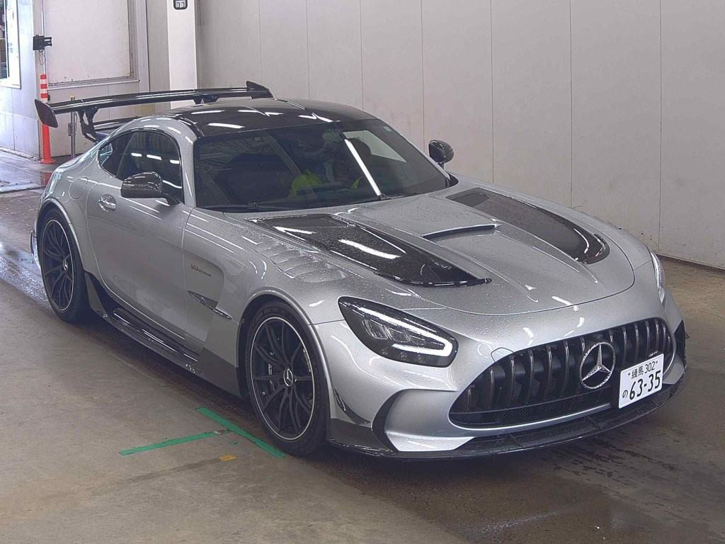 Mercedes-AMG 2022 z aukcji japońskiej