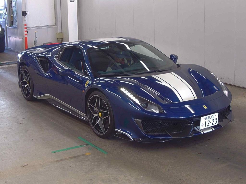 Ferrari 488 Pista 2021 z aukcji japońskiej