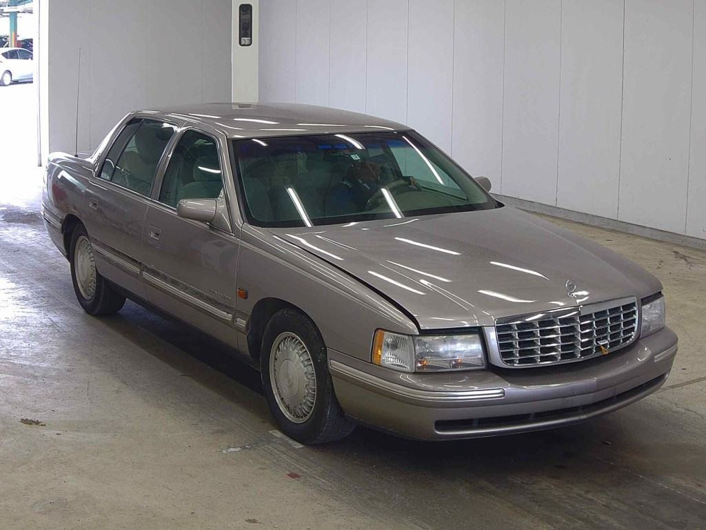 Cadillac Concours 1997 z aukcji japońskiej