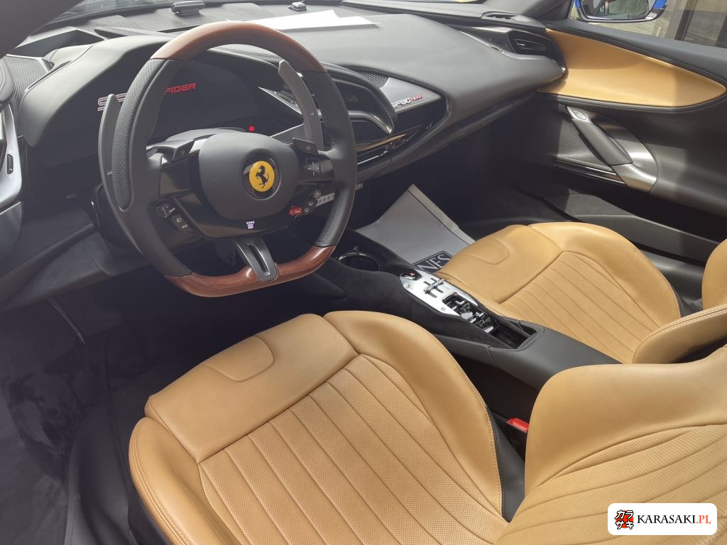 2022 Ferrari SF90 Spider 4WD 8