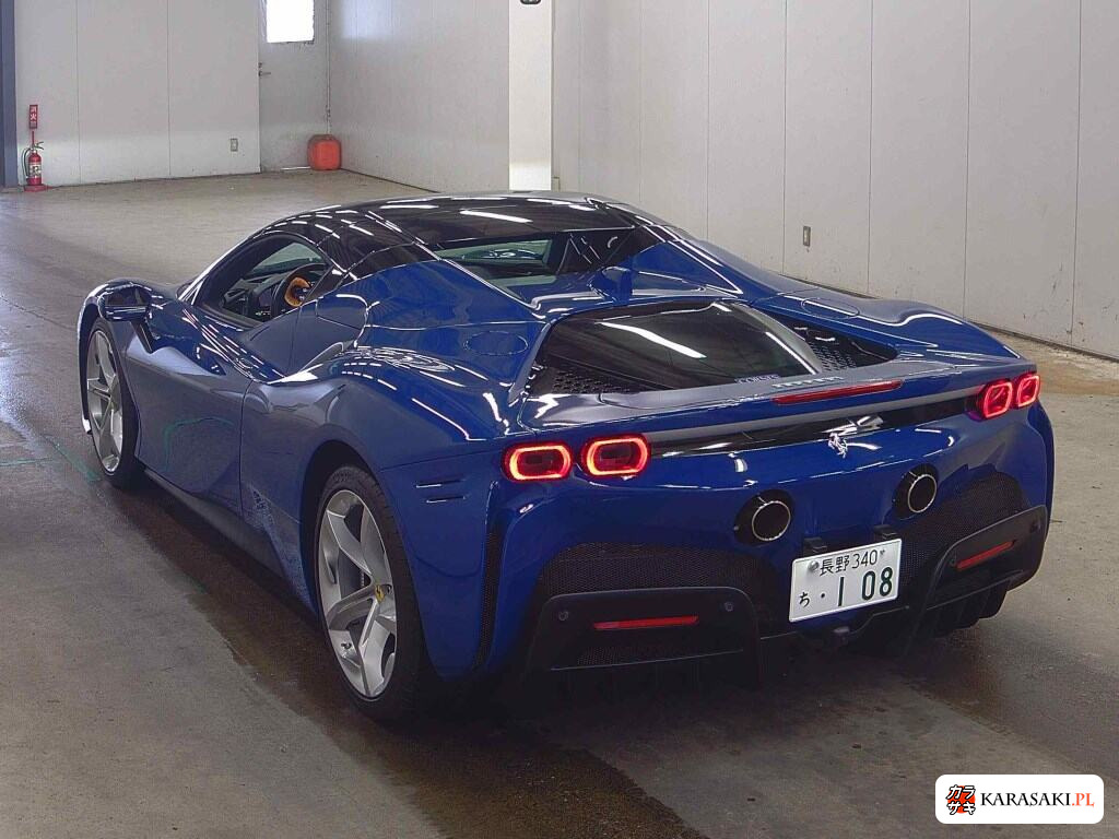 2022 Ferrari SF90 Spider 4WD 2