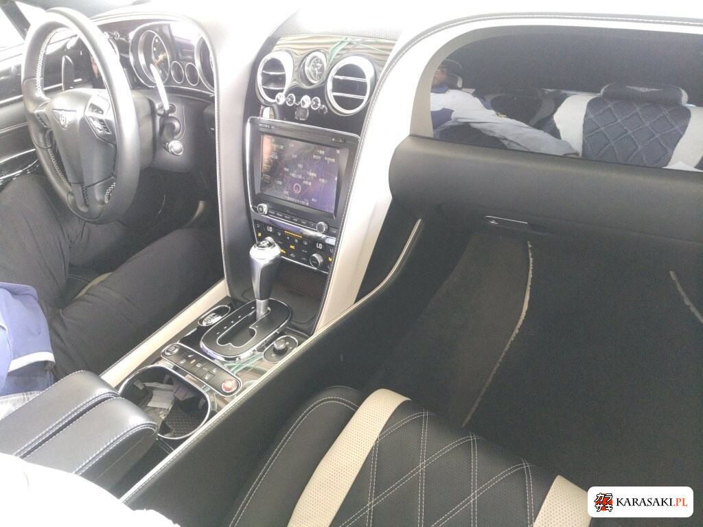 Bentley Flying Spur 2016 z aukcji japońskiej