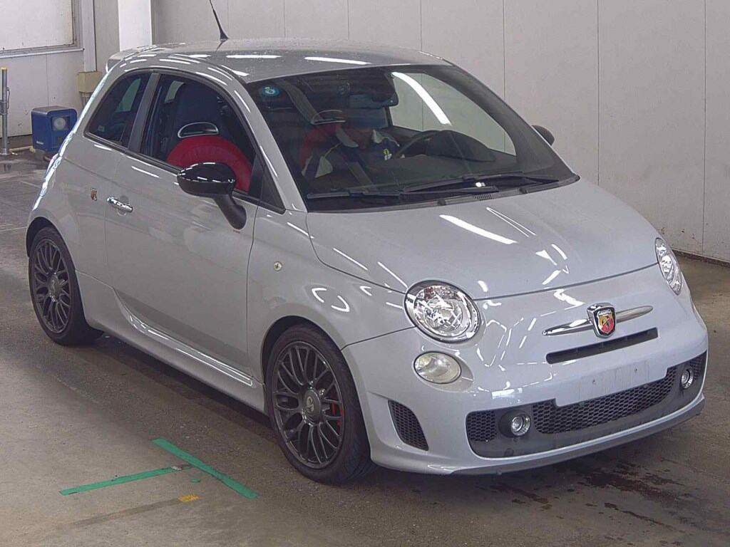 Abarth 500 2009 z aukcji japońskiej