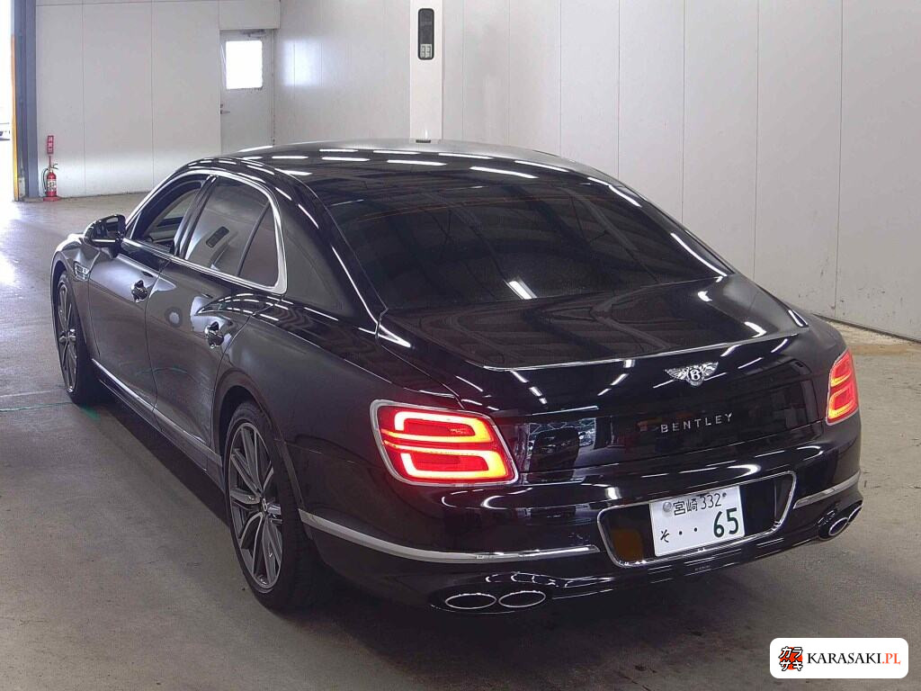 Bentley Flying Spur 2022 z aukcji japońskiej