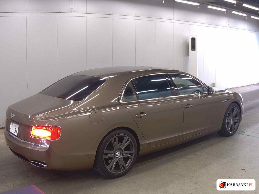 Bentley Flying Spur 2015 z aukcji japońskiej
