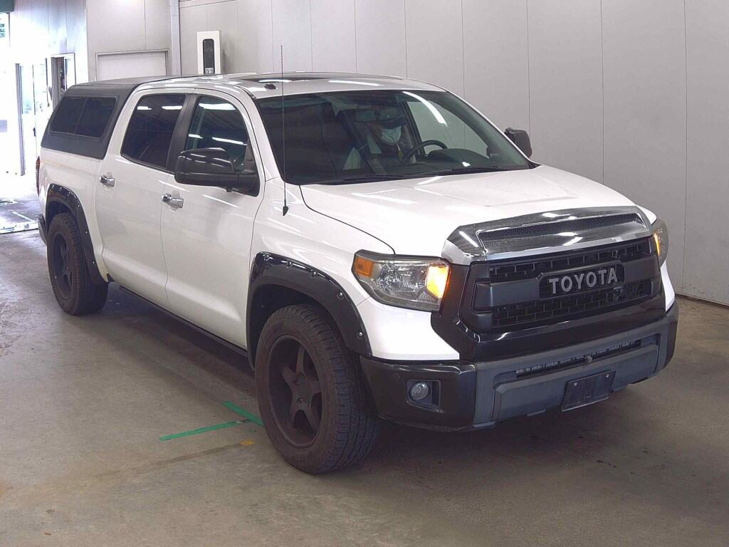 America Toyota 2013 z aukcji japońskiej