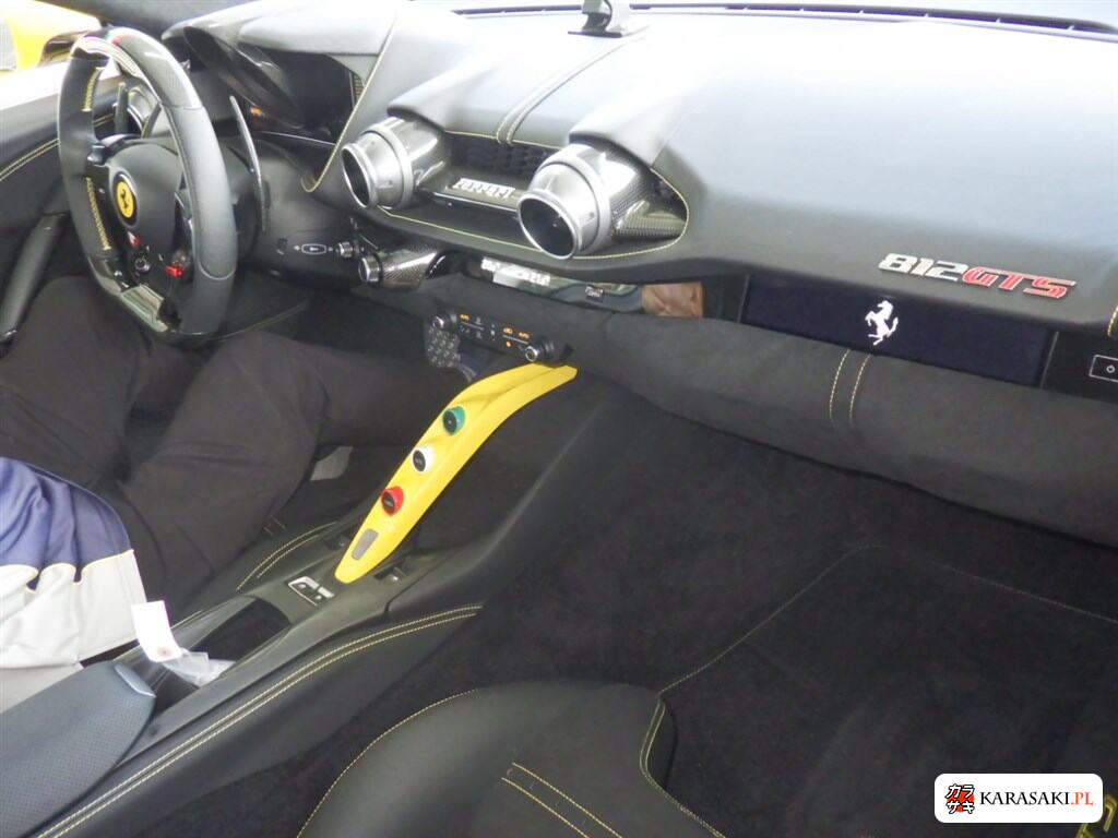 Ferrari 812 GTS 2023 z aukcji japońskiej