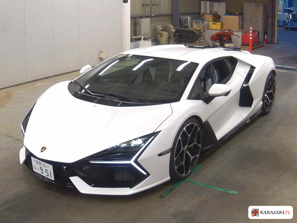 Lamborghini Revuelto 2025 z aukcji japońskiej