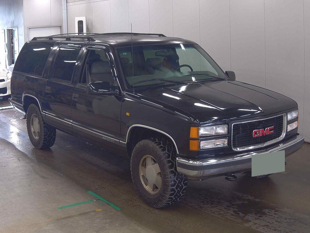 GMC Suburban 2000 z aukcji japońskiej