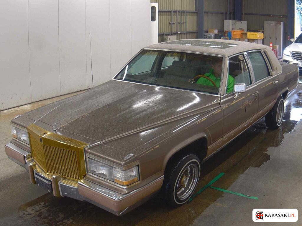 2003 Cadillac Fleetwood 4D Brougham Elegance 3