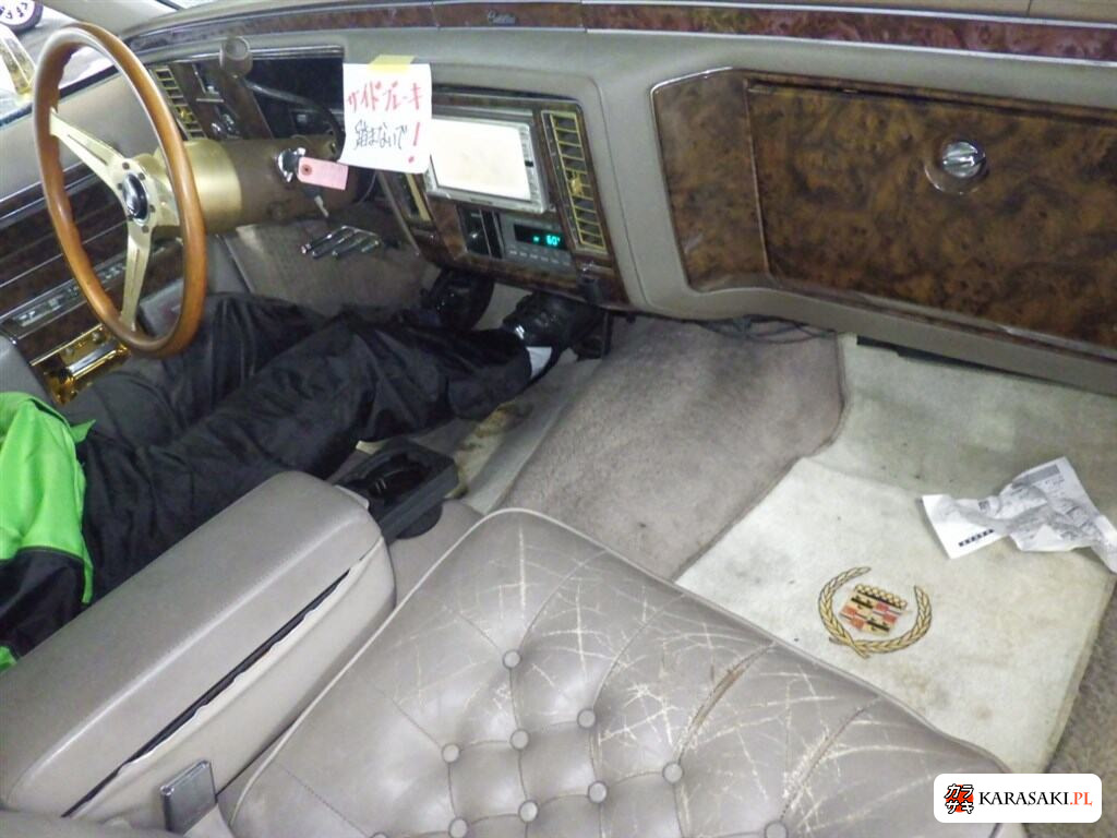 2003 Cadillac Fleetwood 4D Brougham Elegance 5
