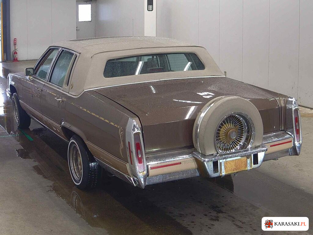 2003 Cadillac Fleetwood 4D Brougham Elegance 2