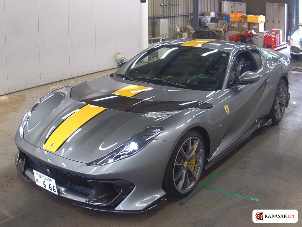 2022 Ferrari 812 Competizione Base Grade 3