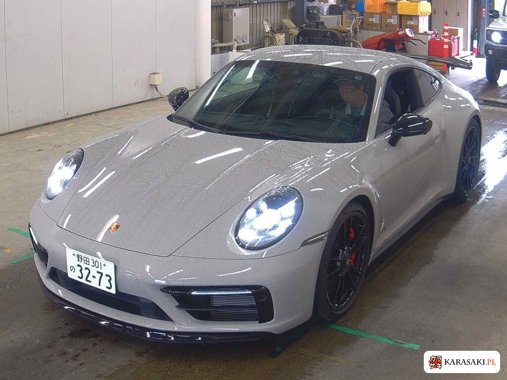 Porsche 911 2023 z aukcji japońskiej