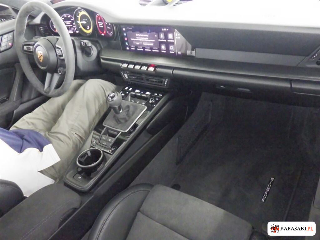 Porsche 911 2023 z aukcji japońskiej
