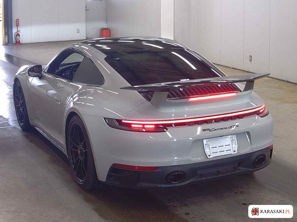 Porsche 911 2023 z aukcji japońskiej