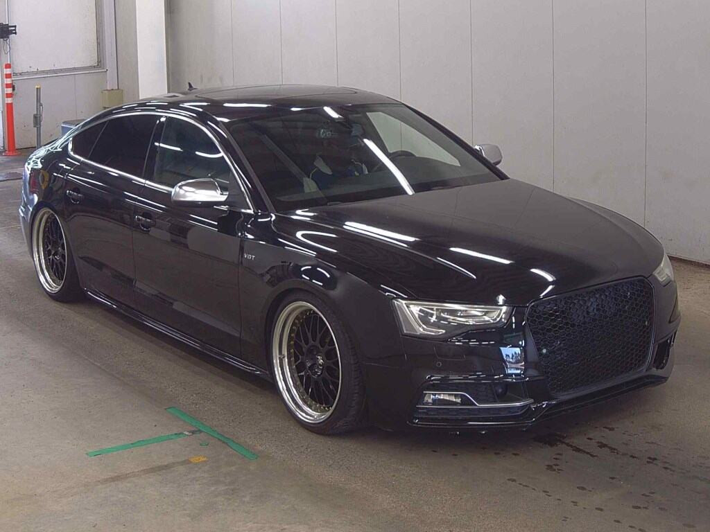Audi S5 Sportback 2014 z aukcji japońskiej