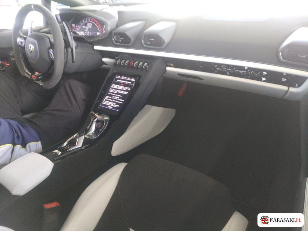 Lamborghini Huracan 2023 z aukcji japońskiej