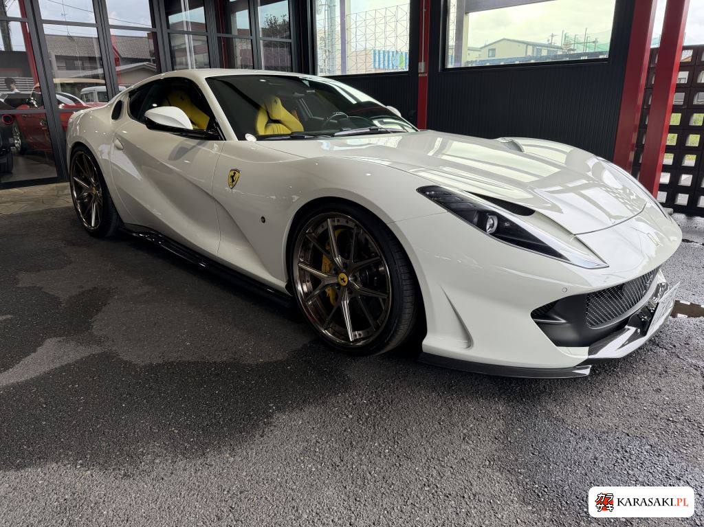 2018 Ferrari 812SUPERFAST Superfast 10