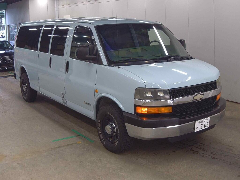 Chevrolet Express 2007 z aukcji japońskiej