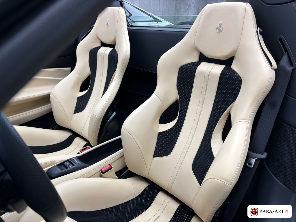 2022 Ferrari F8 Spider Base Grade 11