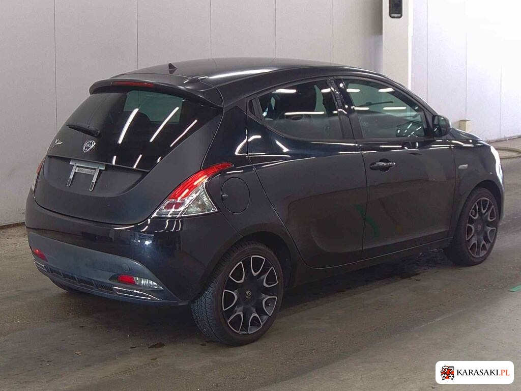 2015 Lancia Ypsilon 4