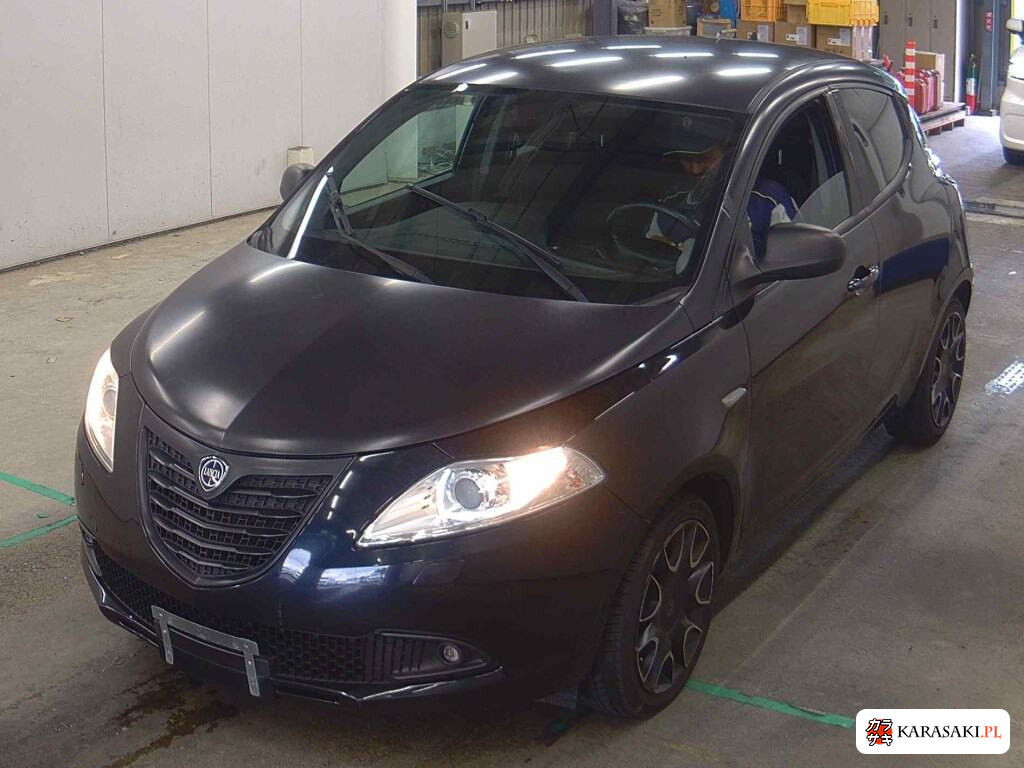 2015 Lancia Ypsilon 3