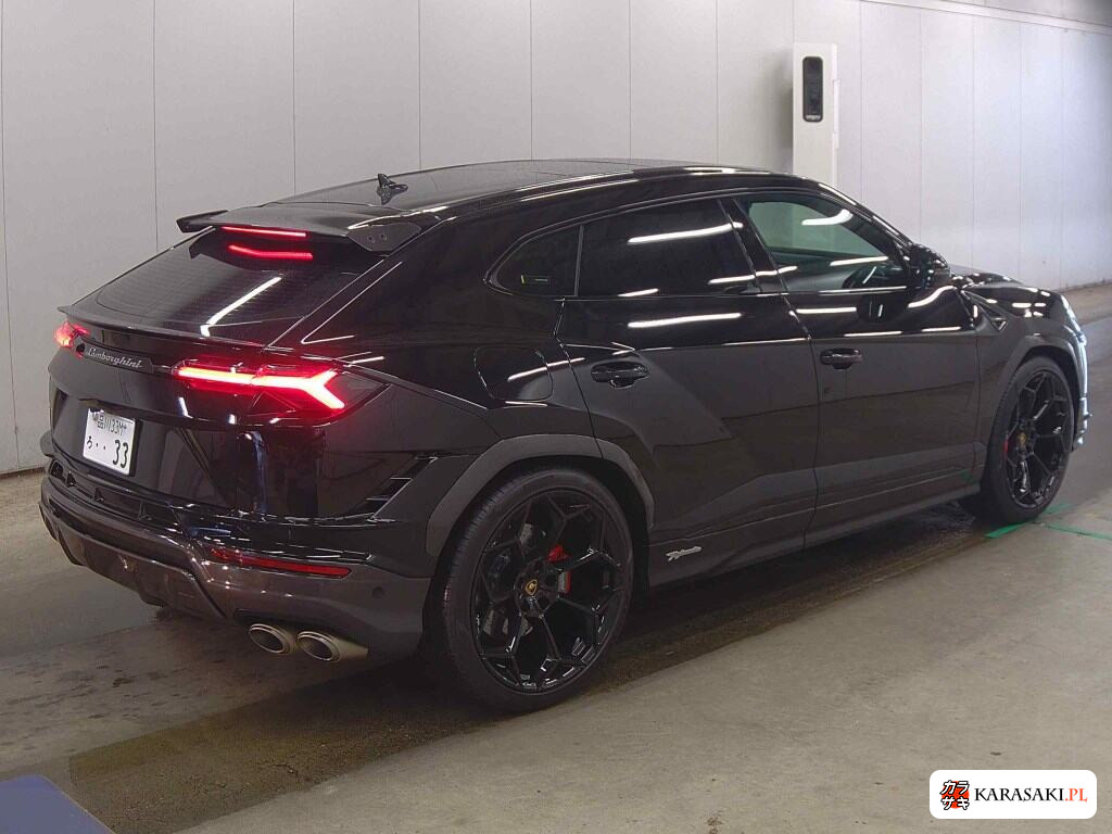 Lamborghini Urus 2024 z aukcji japońskiej