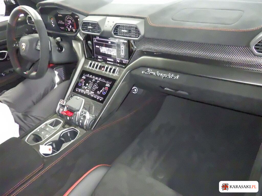Lamborghini Urus 2024 z aukcji japońskiej
