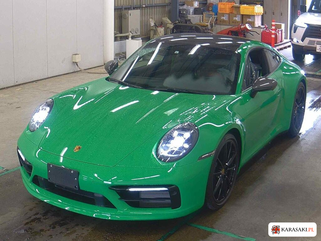 Porsche 911 2023 z aukcji japońskiej