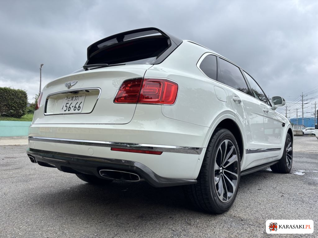 Bentley Bentayga 2017 z aukcji japońskiej