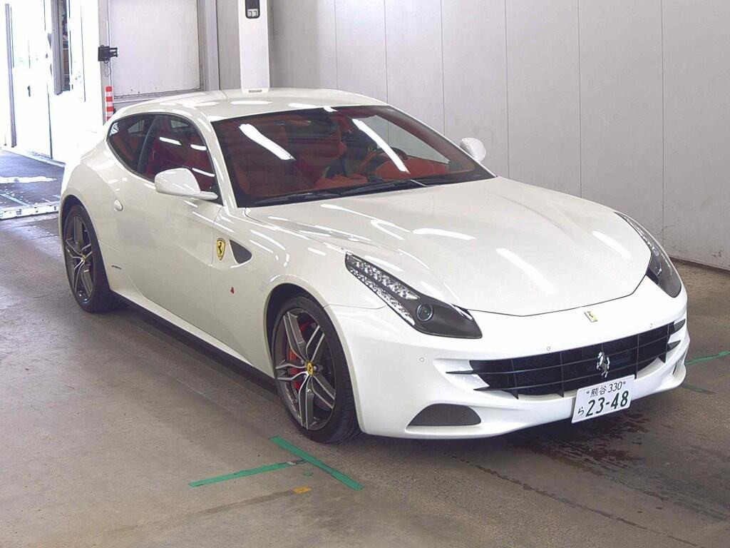 Ferrari FF 2014 z aukcji japońskiej