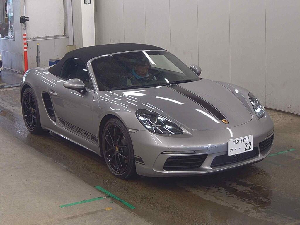 Porsche 718 Boxster 2024 z aukcji japońskiej