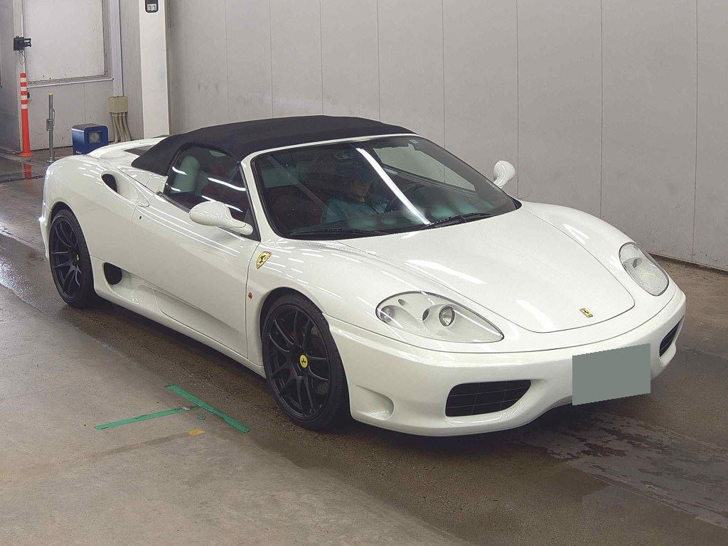 Ferrari 360 2002 z aukcji japońskiej