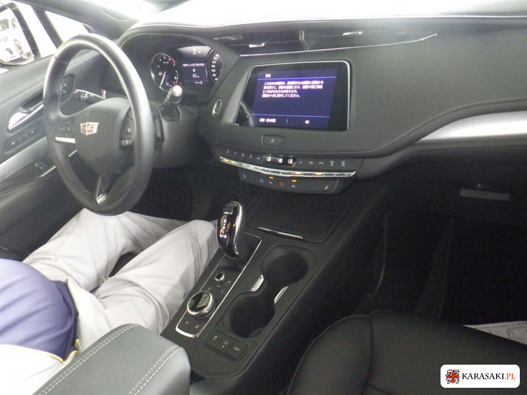 2024 Cadillac XT4 4WD Premium 5