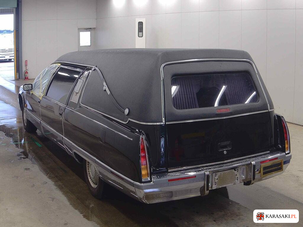 1993 Cadillac Fleetwood 4D Base Grade 2