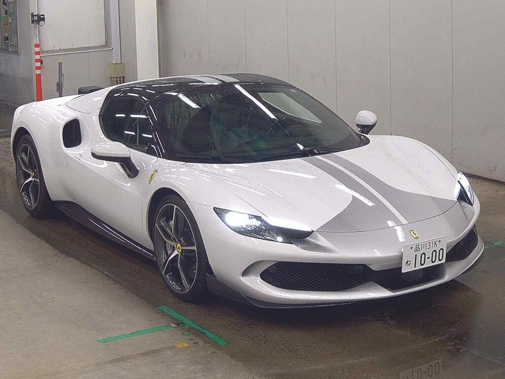 Ferrari 296GTS 2023 z aukcji japońskiej