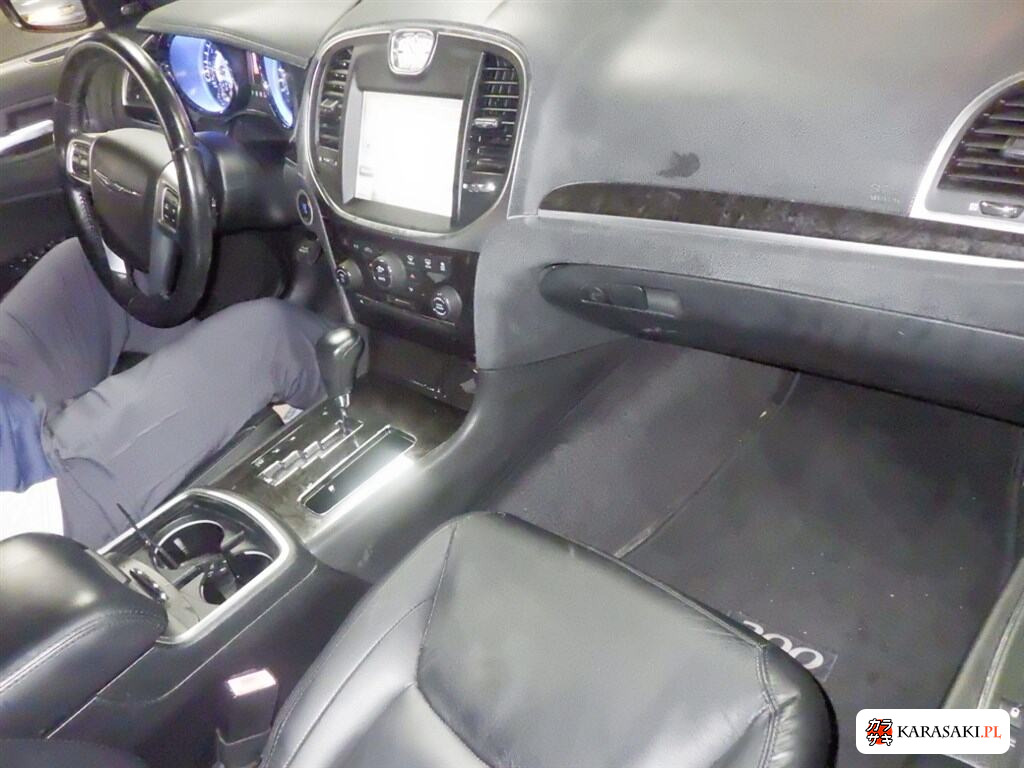 2013 Chrysler 300 Limited 5